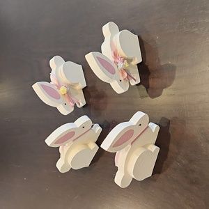 Easter Bunny name holders, wooden s/4